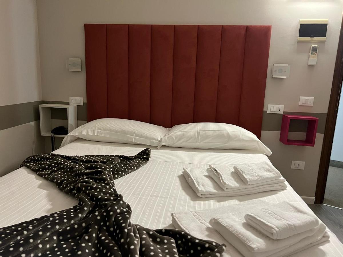 Albergo Al Cacciatore Tortellinando Valeggio sul Mincio Dış mekan fotoğraf