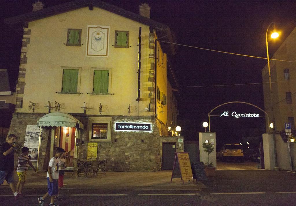 Albergo Al Cacciatore Tortellinando Valeggio sul Mincio Dış mekan fotoğraf